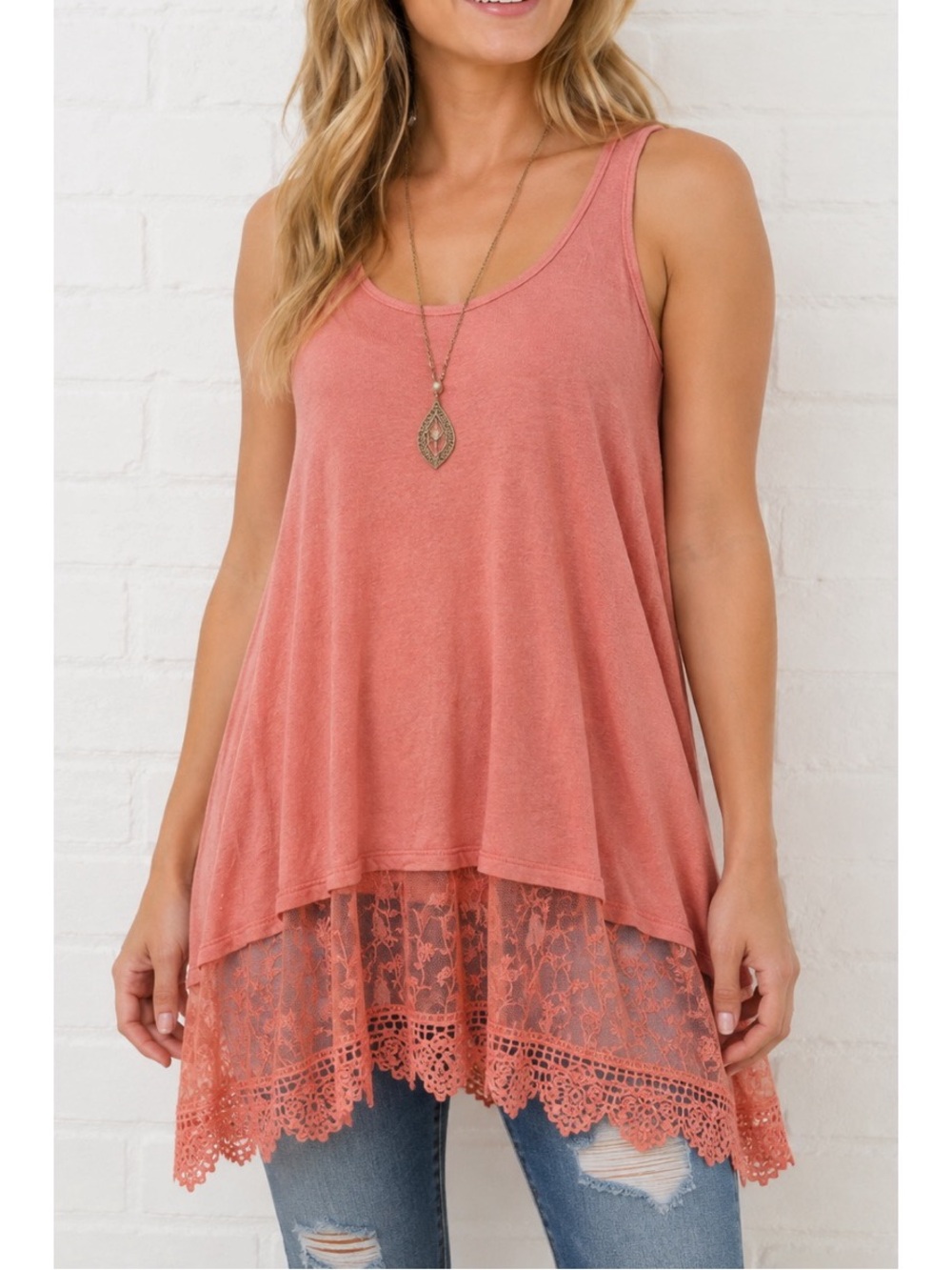 BKE women’s sleeveless tank in a soft coral/peach shade, size Small